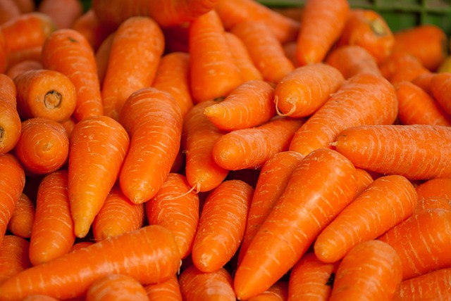 The Winter Superfood for Skin and Eyes: Carrots